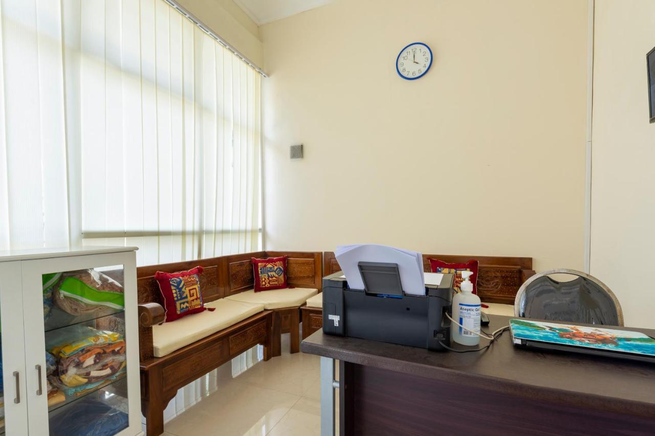 Oyo 3706 Griya Tentrem Syariah Lamongan 外观 照片