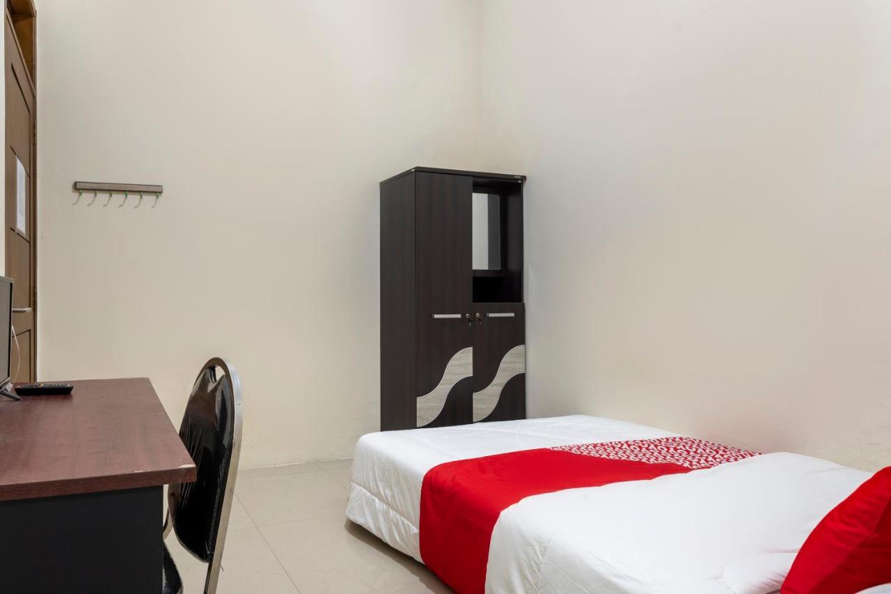 Oyo 3706 Griya Tentrem Syariah Lamongan 外观 照片